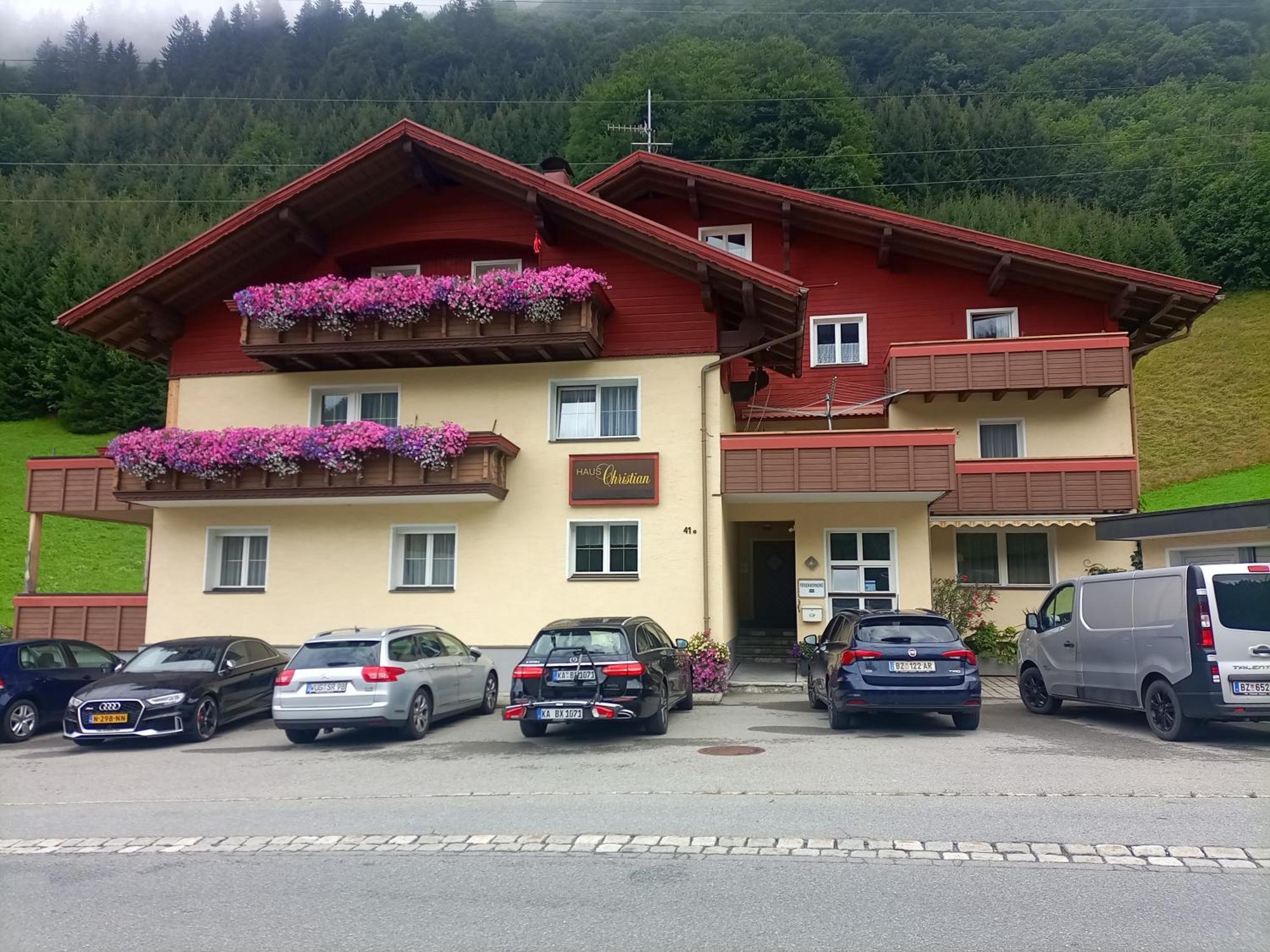 Haus Christian Apartment Klosterle am Arlberg Ngoại thất bức ảnh
