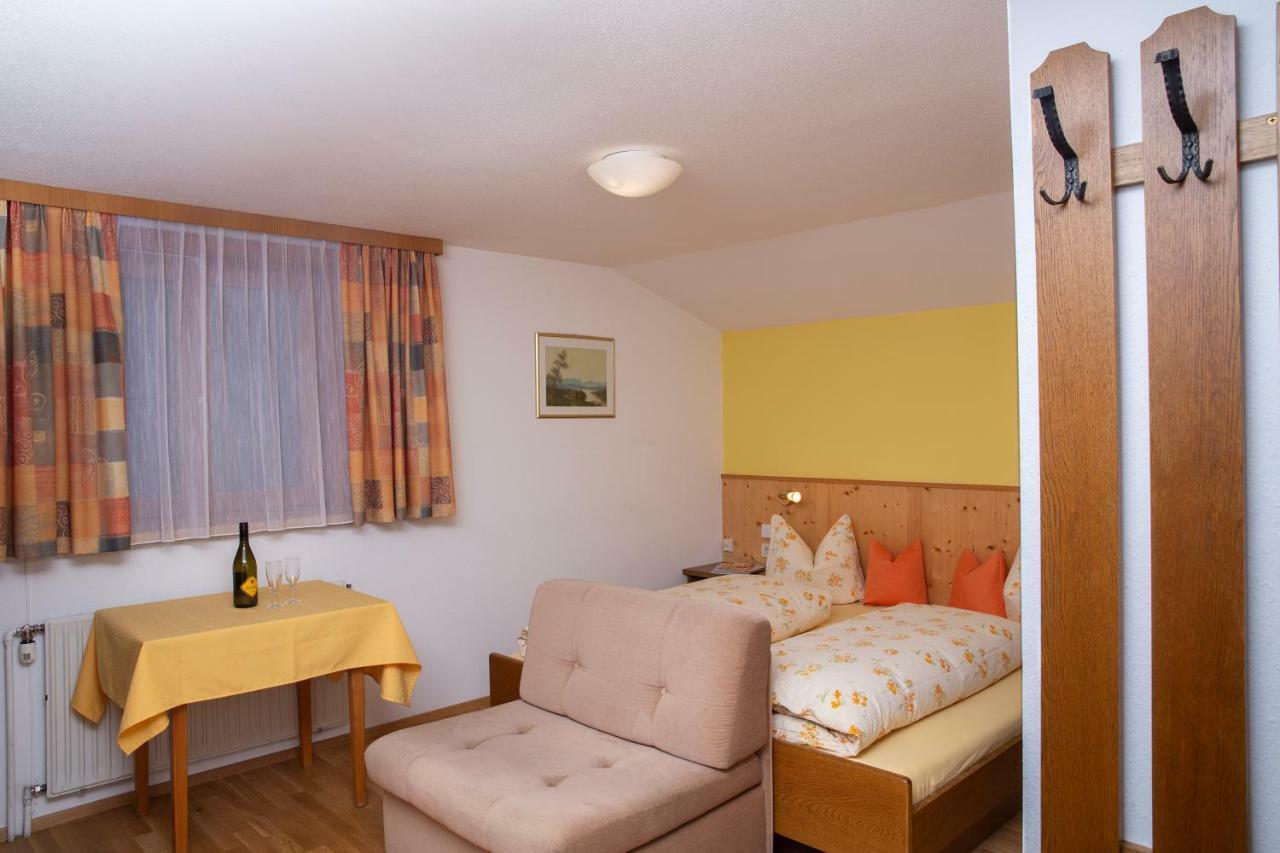 Haus Christian Apartment Klosterle am Arlberg Ngoại thất bức ảnh
