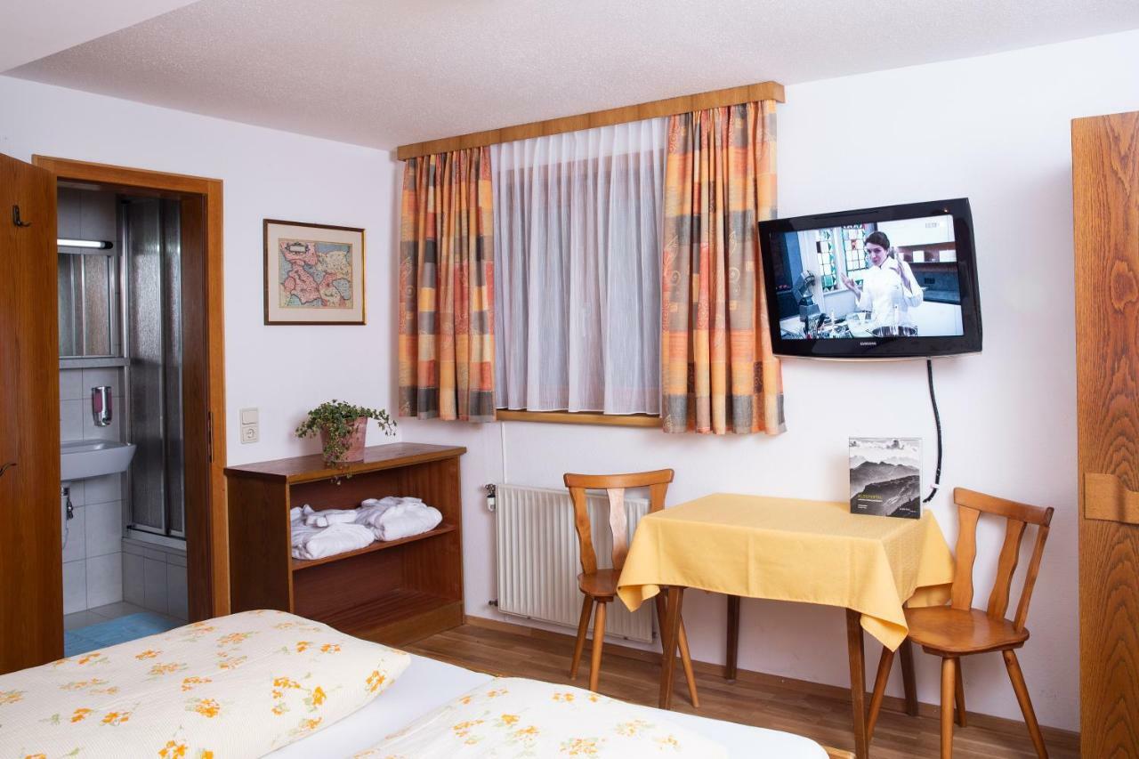 Haus Christian Apartment Klosterle am Arlberg Ngoại thất bức ảnh